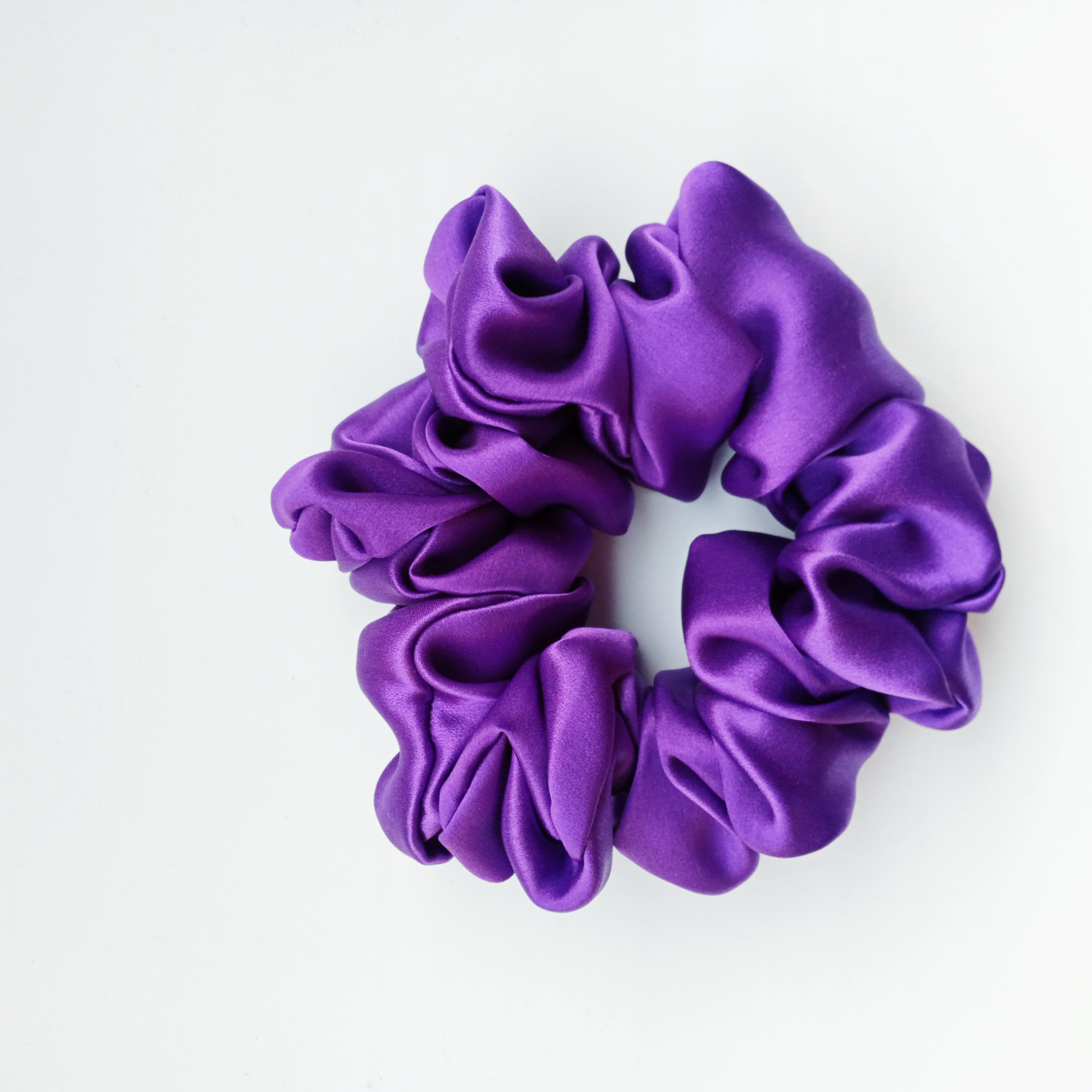 Elastico per Capelli in Raso Scrunchies Viola Fatto a Mano